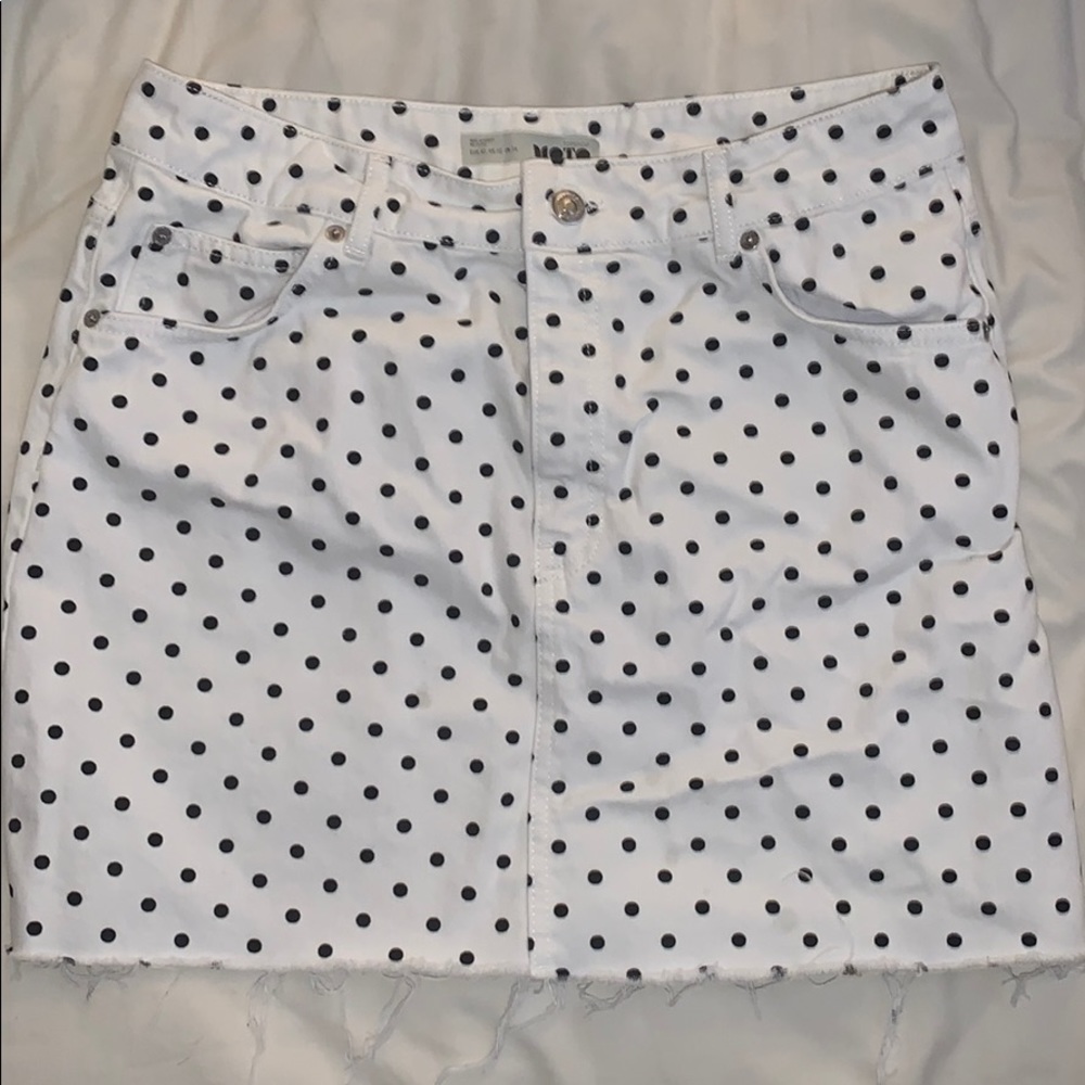 Poka dot skirt- never worn